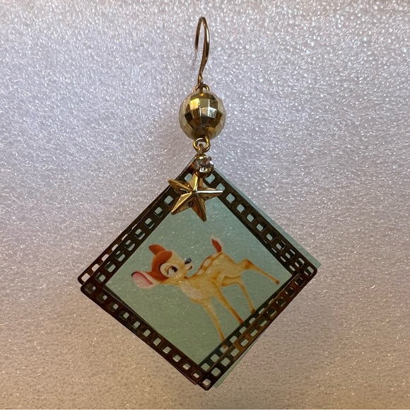Disney Bambi dangling film earring - Picture 2 of 4
